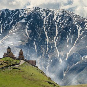 Georgia Itinerary: 6 Days of Mountains, Wine & Ancient Culture