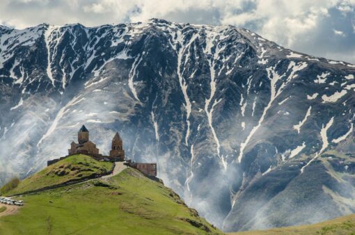 Georgia Itinerary: 6 Days of Mountains, Wine & Ancient Culture